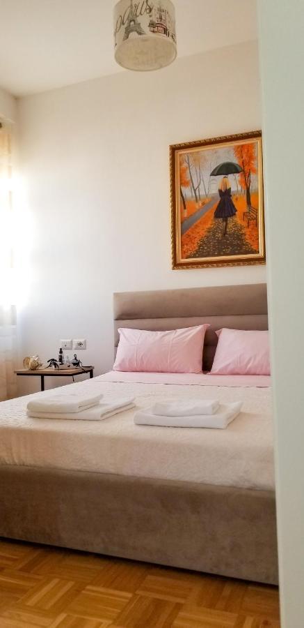 City Center Cute And Comfy Apartment - Ajia Apartments Tirana Exterior foto
