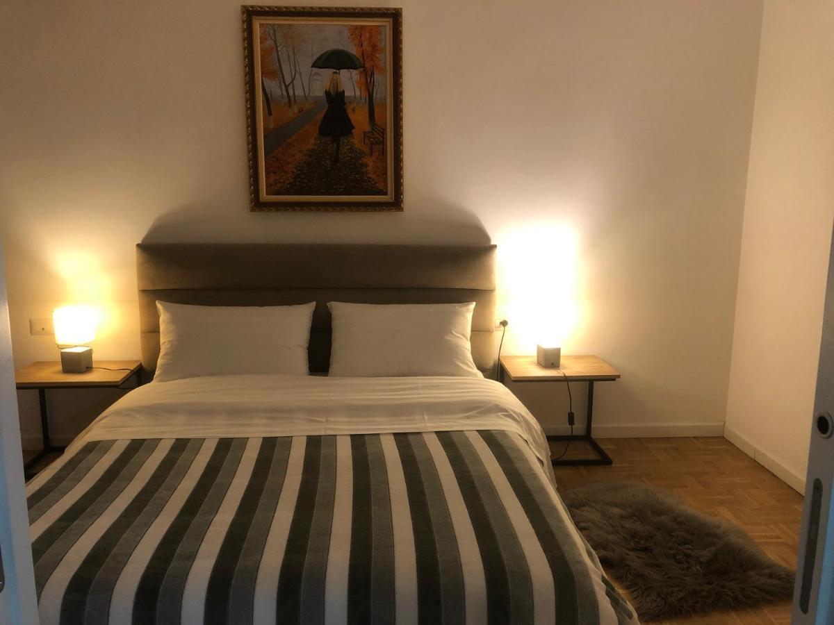 City Center Cute And Comfy Apartment - Ajia Apartments Tirana Exterior foto